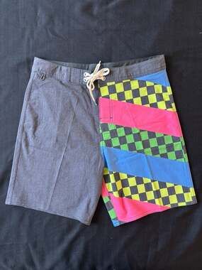 Original Jams Crash Checkers Next Generation Board Shorts Size 28